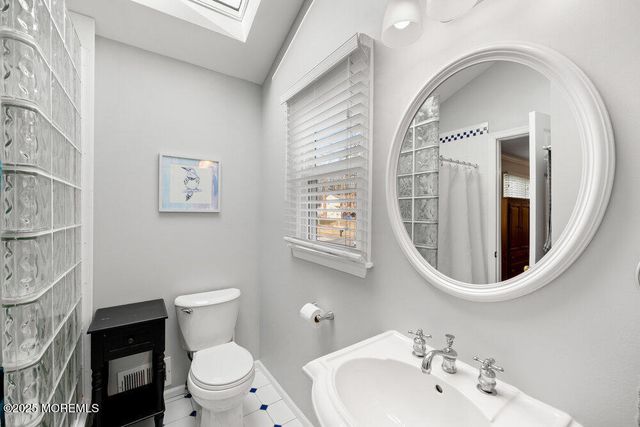 5 Dorchester Court, Jackson, NJ 08527