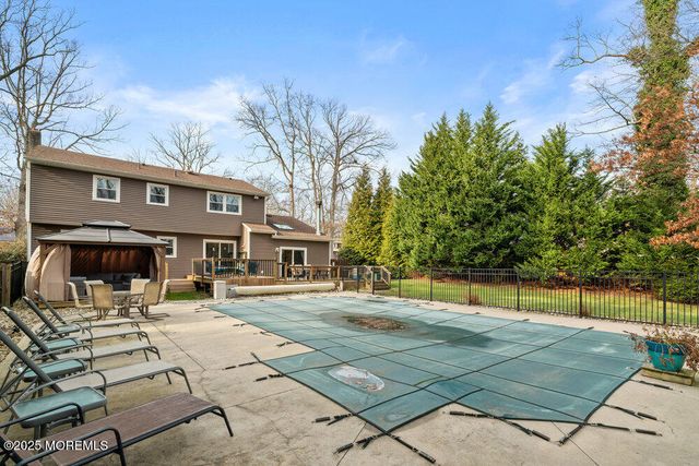 5 Dorchester Court, Jackson, NJ 08527