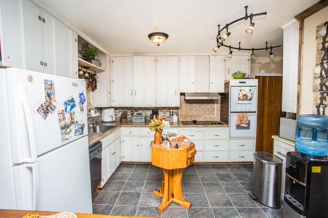 50 Fannin Drive, Tulia, TX 79088