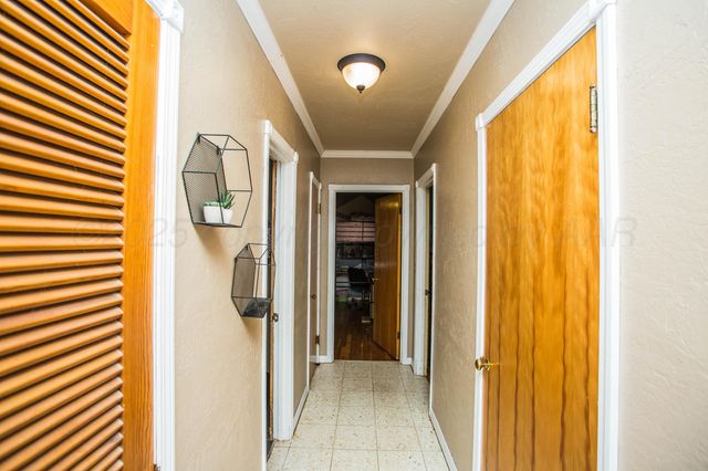 50 Fannin Drive, Tulia, TX 79088