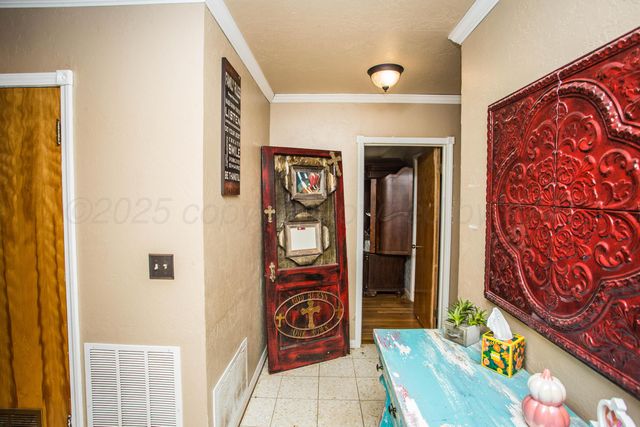 50 Fannin Drive, Tulia, TX 79088