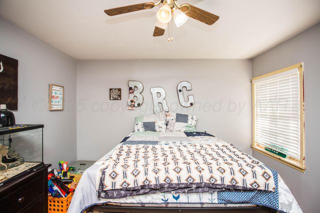 50 Fannin Drive, Tulia, TX 79088