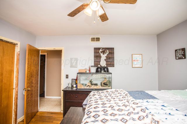 50 Fannin Drive, Tulia, TX 79088