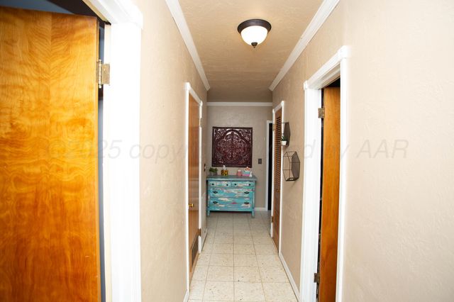 50 Fannin Drive, Tulia, TX 79088