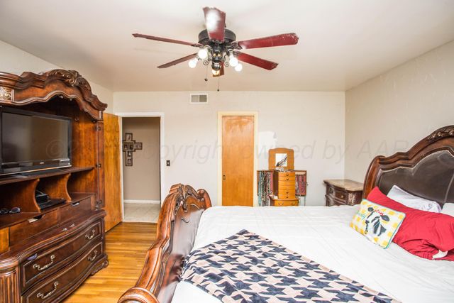 50 Fannin Drive, Tulia, TX 79088