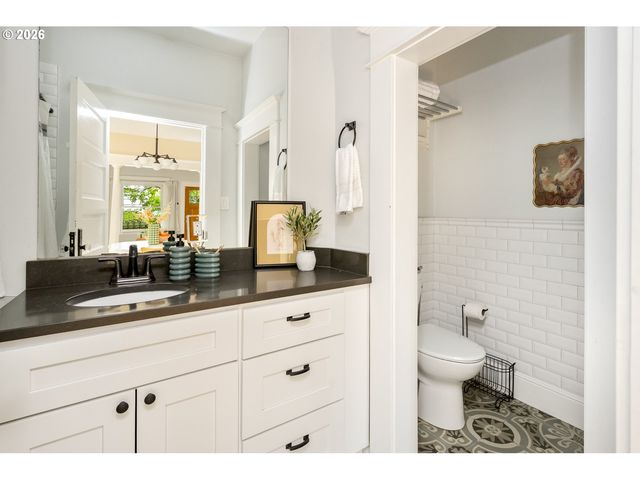 5035 Ne 6TH Ave, Portland, OR 97211