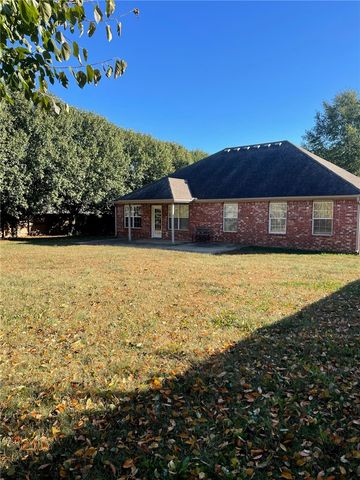 143 Fox Run Circle, Centerton, AR 72719