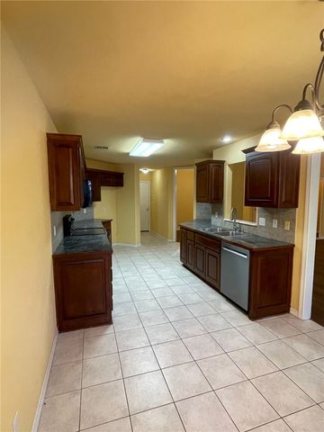 143 Fox Run Circle, Centerton, AR 72719