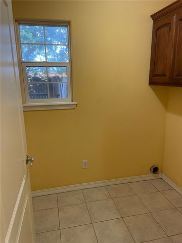 143 Fox Run Circle, Centerton, AR 72719