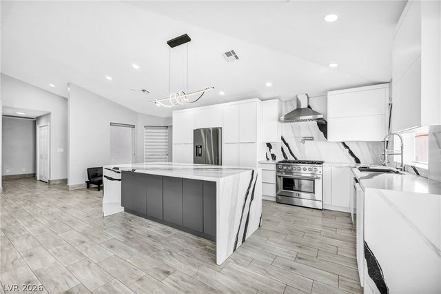 3000 Blue Fin Circle, Las Vegas, NV 89128