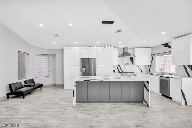 3000 Blue Fin Circle, Las Vegas, NV 89128