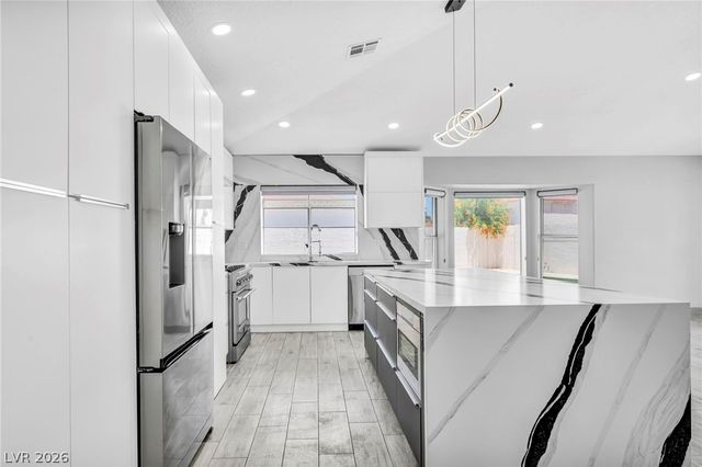 3000 Blue Fin Circle, Las Vegas, NV 89128