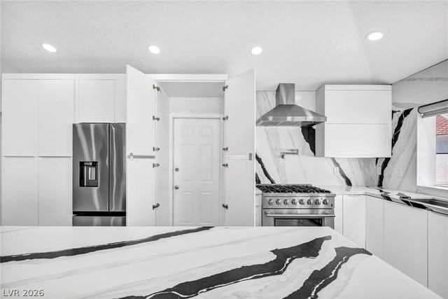 3000 Blue Fin Circle, Las Vegas, NV 89128