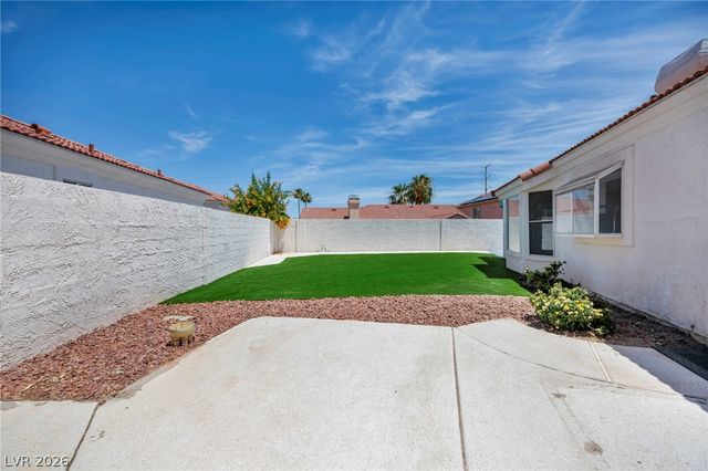3000 Blue Fin Circle, Las Vegas, NV 89128