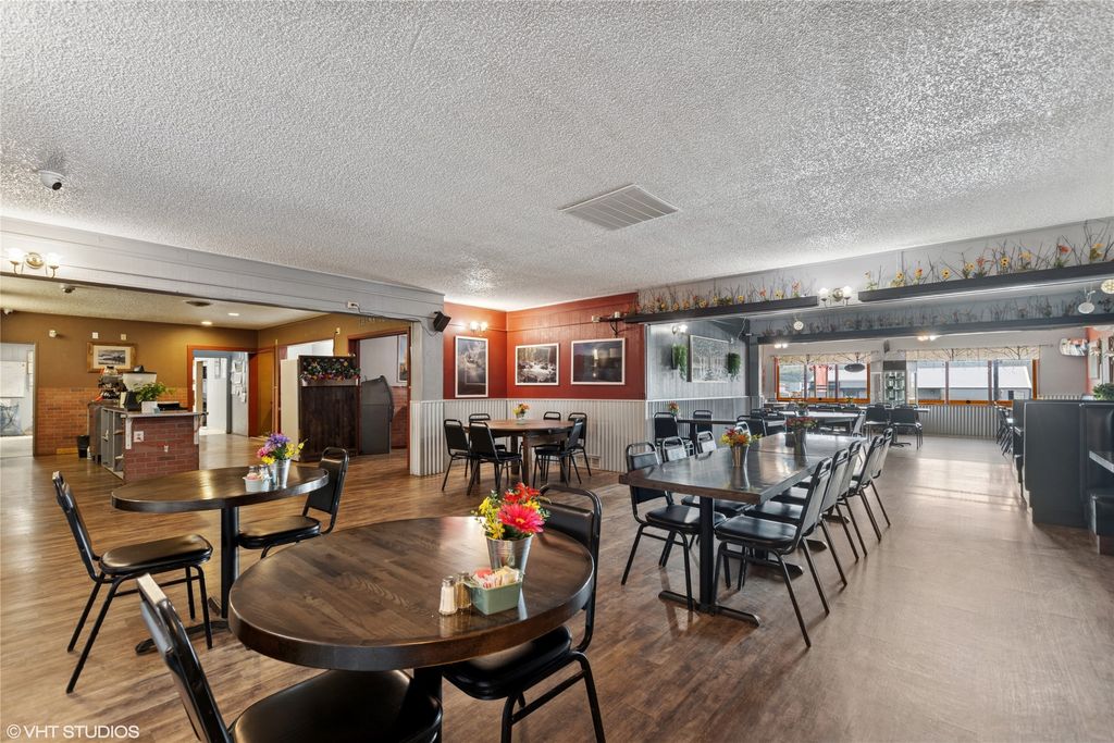 1821 US Hwy 93 N, Eureka, MT 59917 photo 8