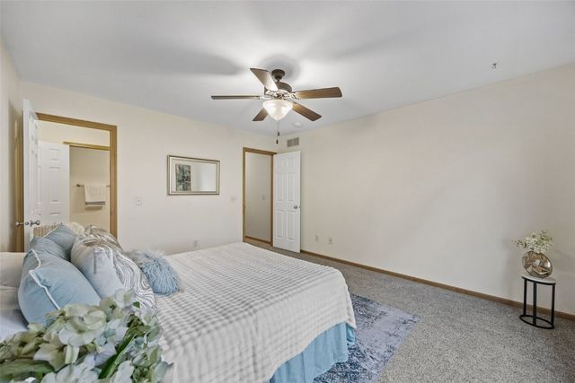 2121 Holiday Road, Coralville, IA 52241