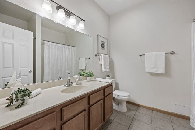 2121 Holiday Road, Coralville, IA 52241