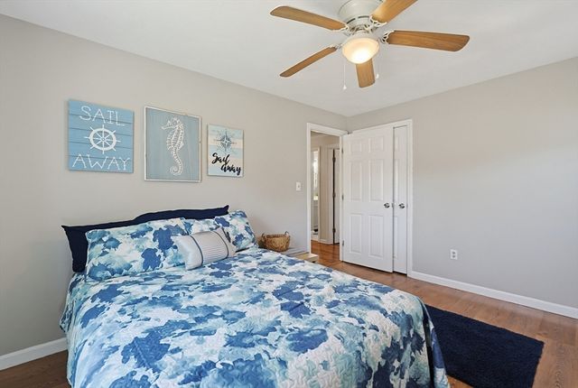 2 Kimberly Ln, Blackstone, MA 01504