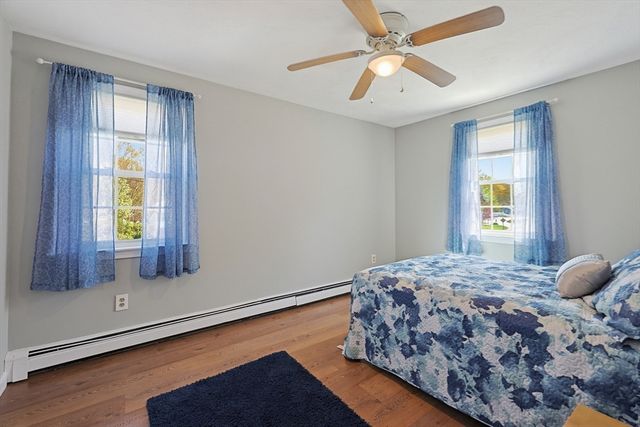 2 Kimberly Ln, Blackstone, MA 01504