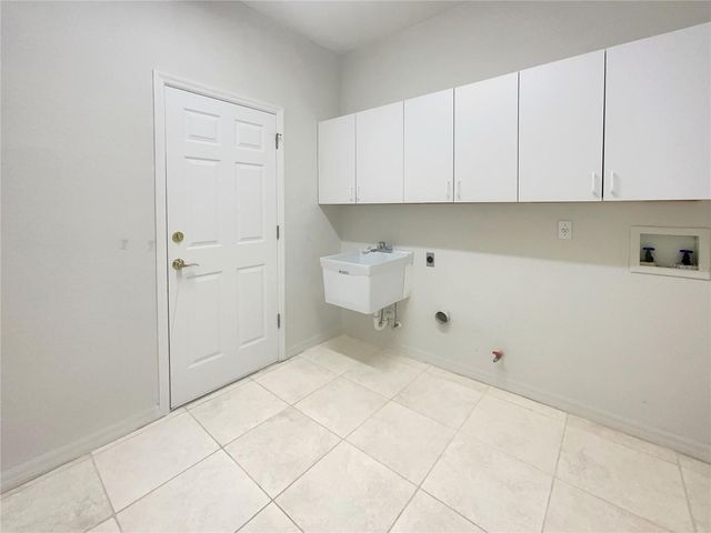 18105 REGENTS SQUARE DRIVE, Tampa, FL 33647