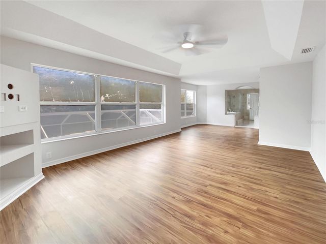 18105 REGENTS SQUARE DRIVE, Tampa, FL 33647