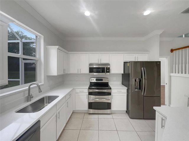 18105 REGENTS SQUARE DRIVE, Tampa, FL 33647