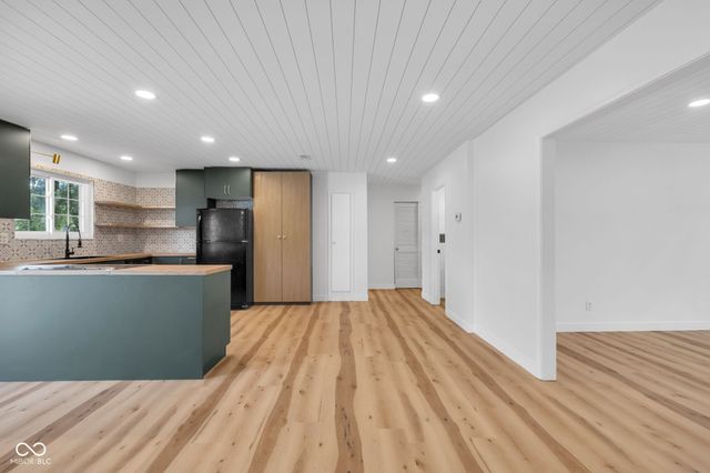 6510 Stony Ridge Way C, Indianapolis, IN 46260