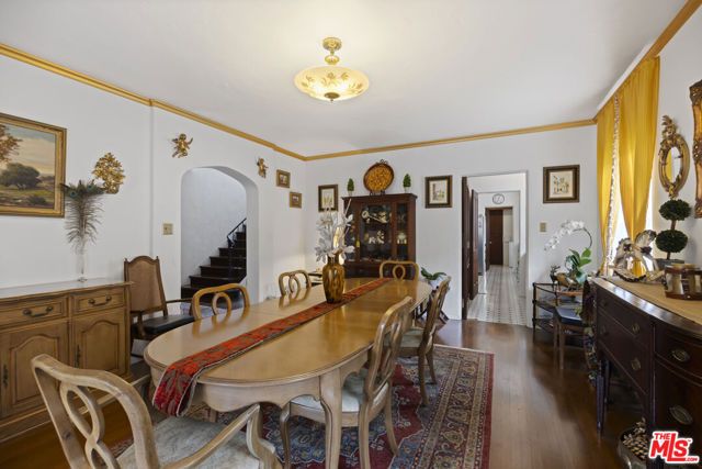 3806 Carnavon Way, Los Angeles, CA 90027