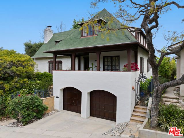 3806 Carnavon Way, Los Angeles, CA 90027