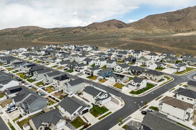 2857 E CARRIAGE HILL DR, Eagle Mountain, UT 84005