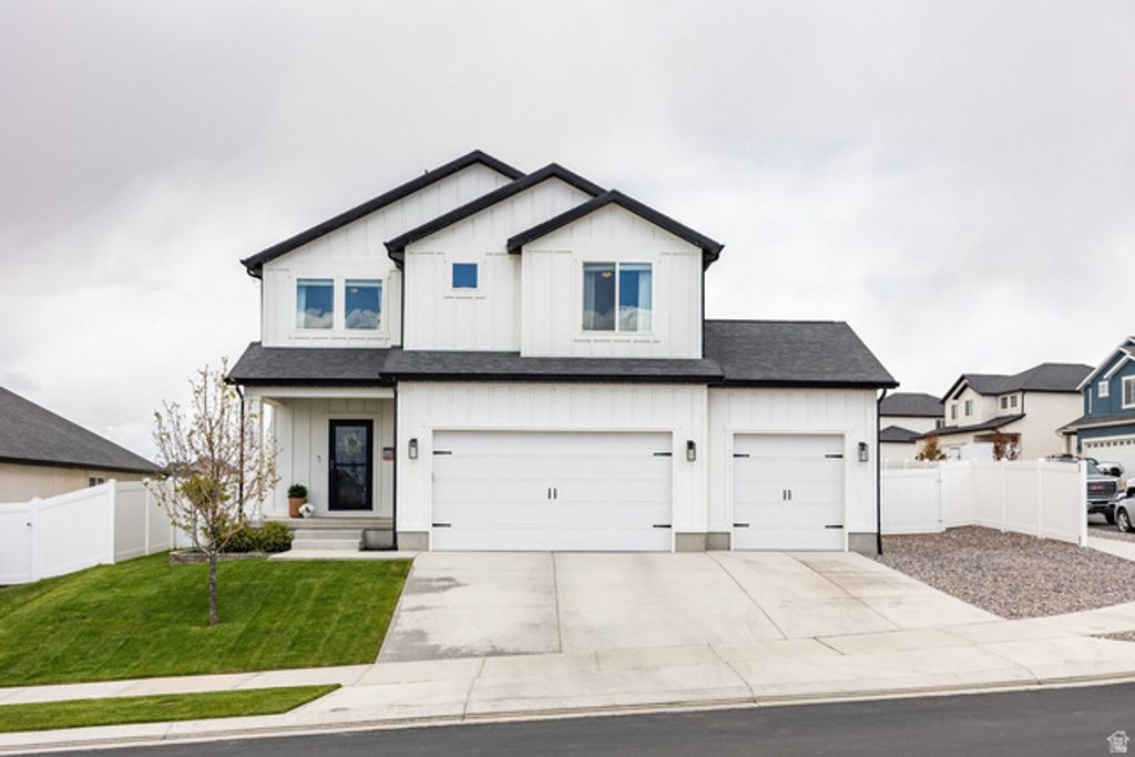 2857 E CARRIAGE HILL DR, Eagle Mountain, UT 84005