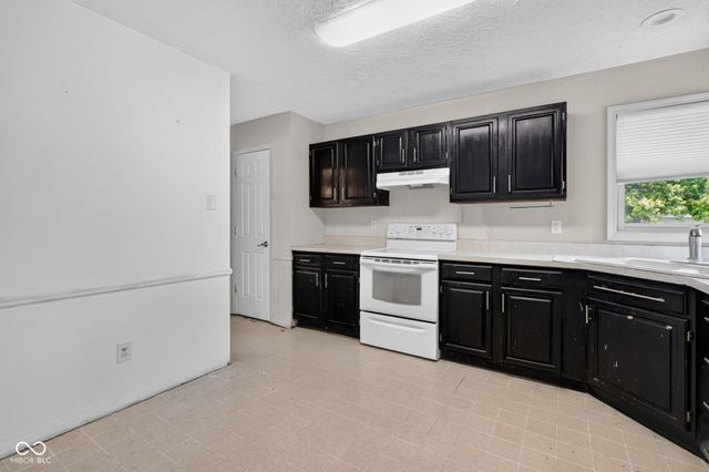7042 Steinmeier Drive, Indianapolis, IN 46220