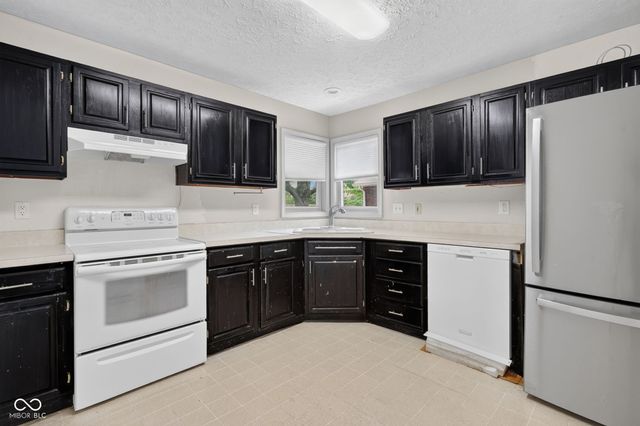 7042 Steinmeier Drive, Indianapolis, IN 46220