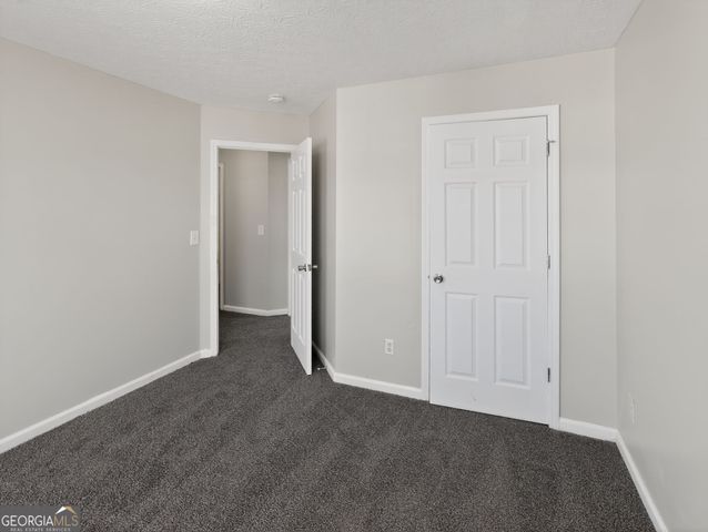 2089 Black Oak Lane, Ellenwood, GA 30294