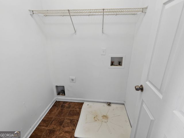 2089 Black Oak Lane, Ellenwood, GA 30294