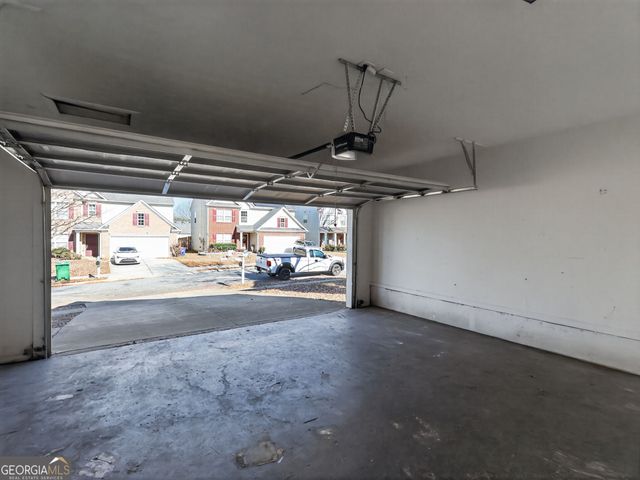 2089 Black Oak Lane, Ellenwood, GA 30294