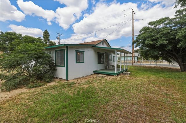 7888 Lankershim Avenue, Highland, CA 92346