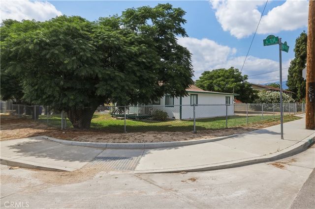 7888 Lankershim Avenue, Highland, CA 92346