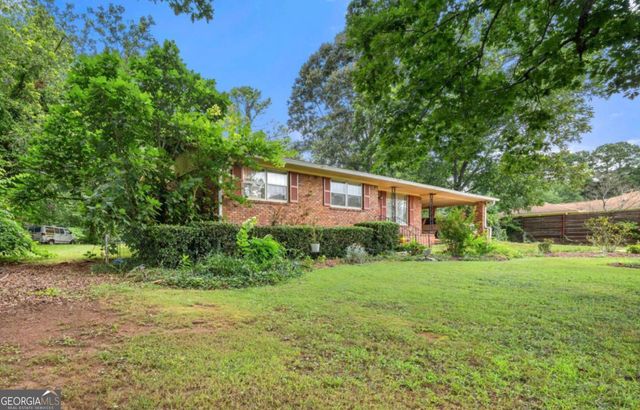 90 North Drive, Hampton, GA 30228