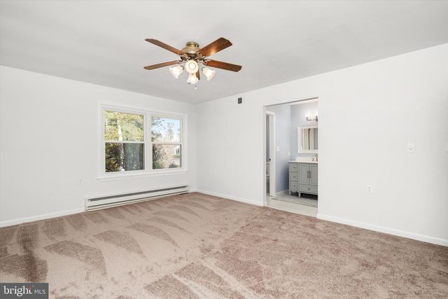 48 DUNSTABLE RD, Southampton, NJ 08088