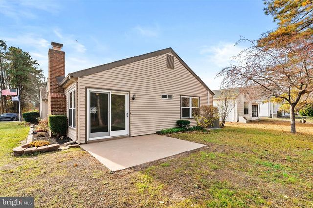 48 DUNSTABLE RD, Southampton, NJ 08088