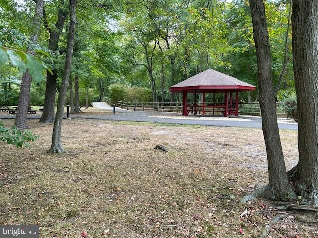 48 DUNSTABLE RD, Southampton, NJ 08088