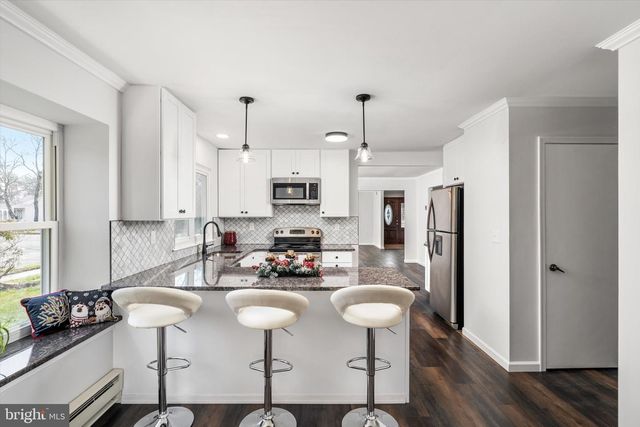 48 DUNSTABLE RD, Southampton, NJ 08088