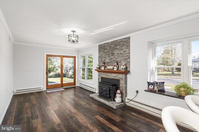 48 DUNSTABLE RD, Southampton, NJ 08088