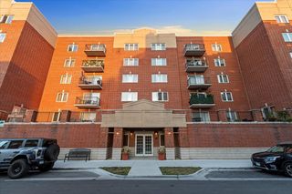 3303 Grove Avenue 600, Berwyn, IL 60402