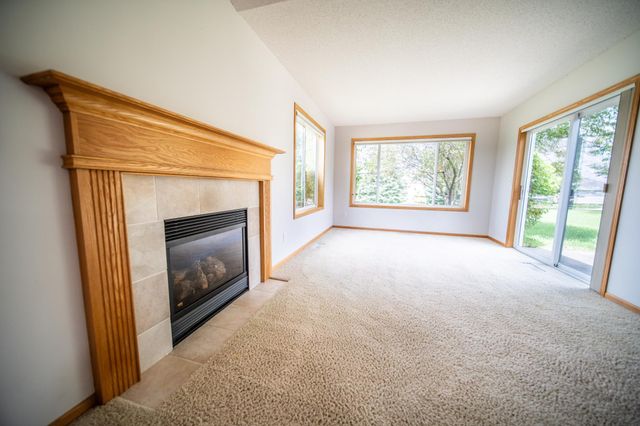 6153 South Pointe Drive SW, Rochester, MN 55902