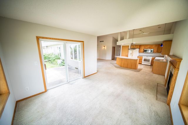 6153 South Pointe Drive SW, Rochester, MN 55902
