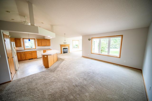 6153 South Pointe Drive SW, Rochester, MN 55902