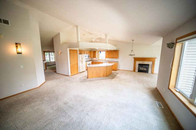 6153 South Pointe Drive SW, Rochester, MN 55902