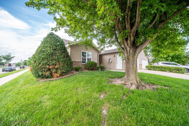 6153 South Pointe Drive SW, Rochester, MN 55902